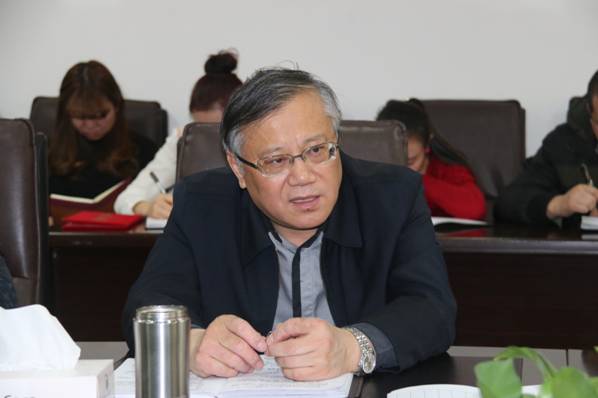 增強使命感和責(zé)任感，積極作為，為實現(xiàn)“十三五”良好開局而努力奮斗
